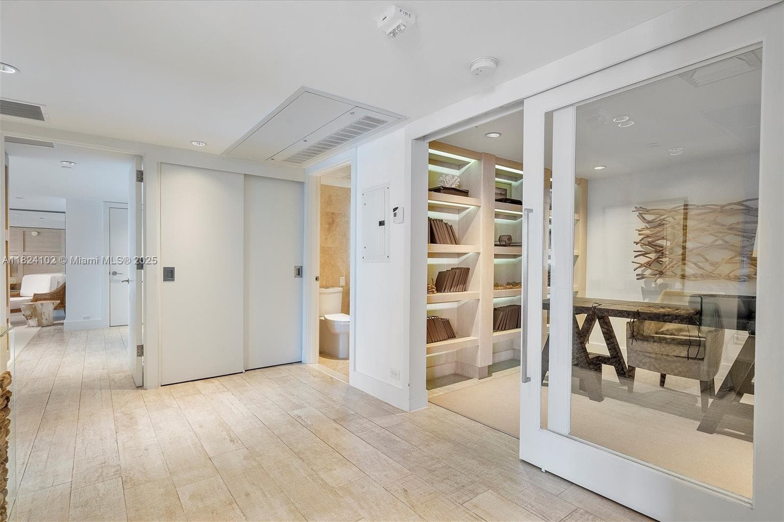 102 24th St 1415 photo 17