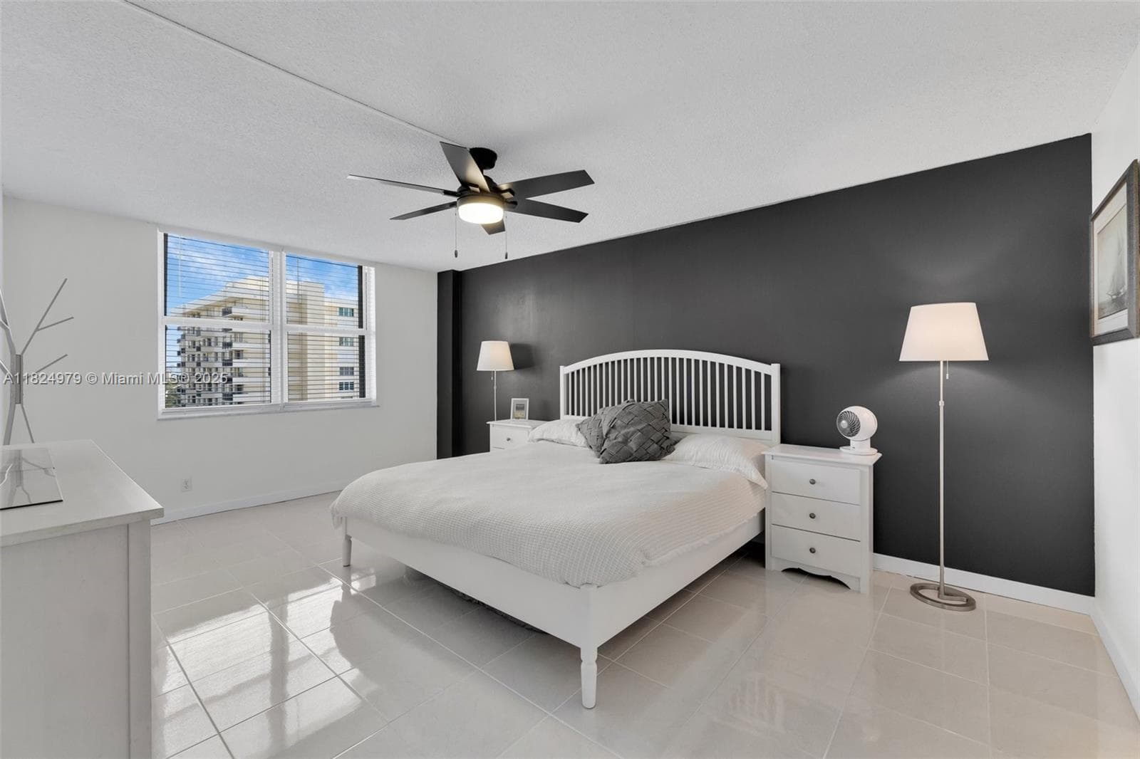 2000 Ocean Blvd 11M photo 25
