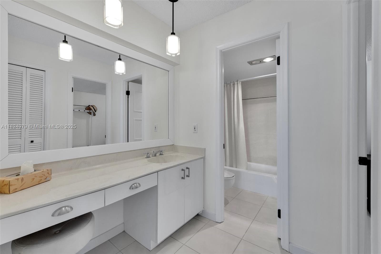 2000 Ocean Blvd 11M photo 21