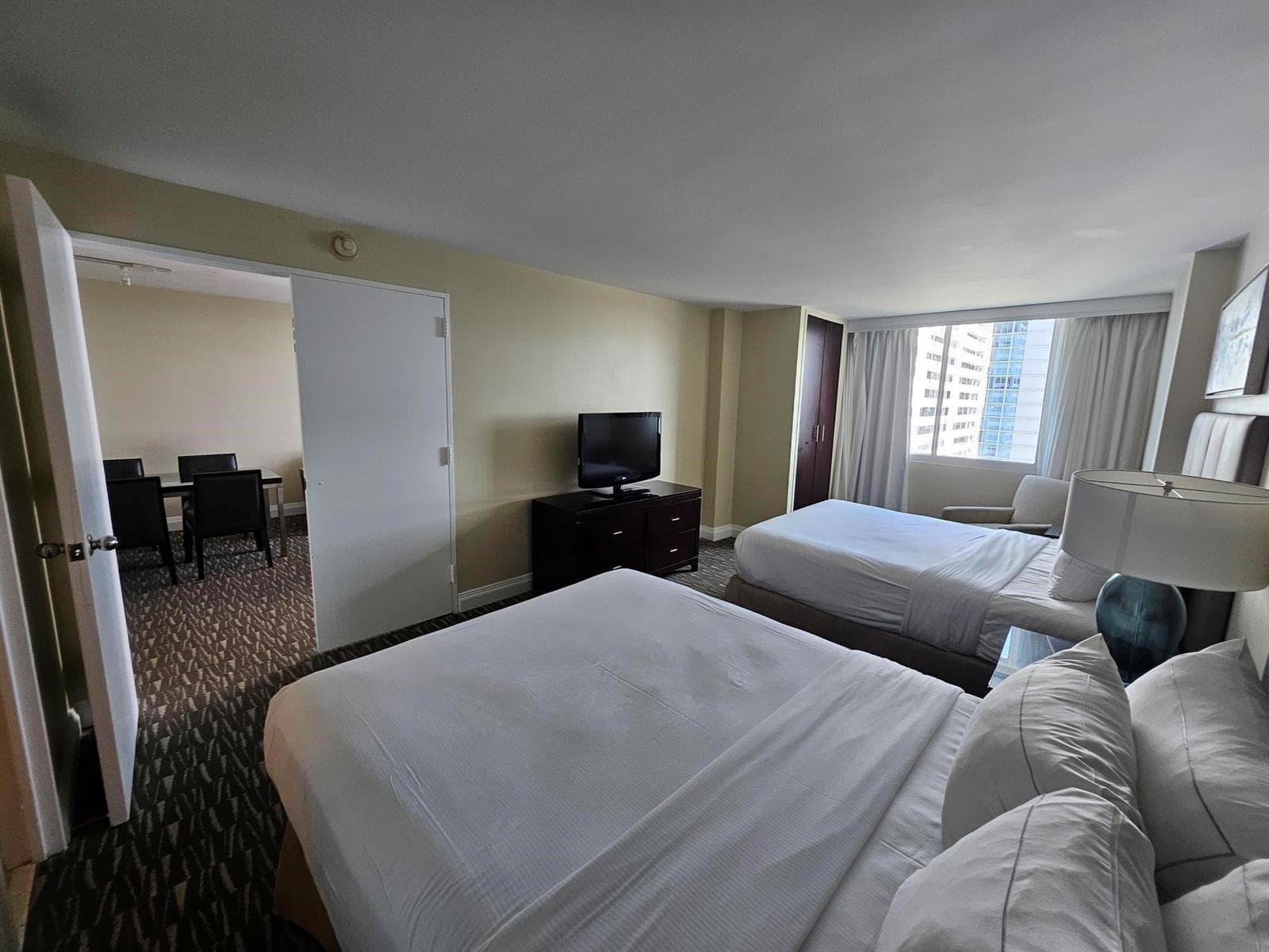 2670 E Sunrise Boulevard #1105 4