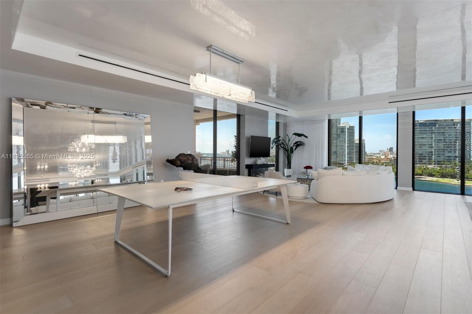 6893 Fisher Island Dr LPH 6893 photo 9