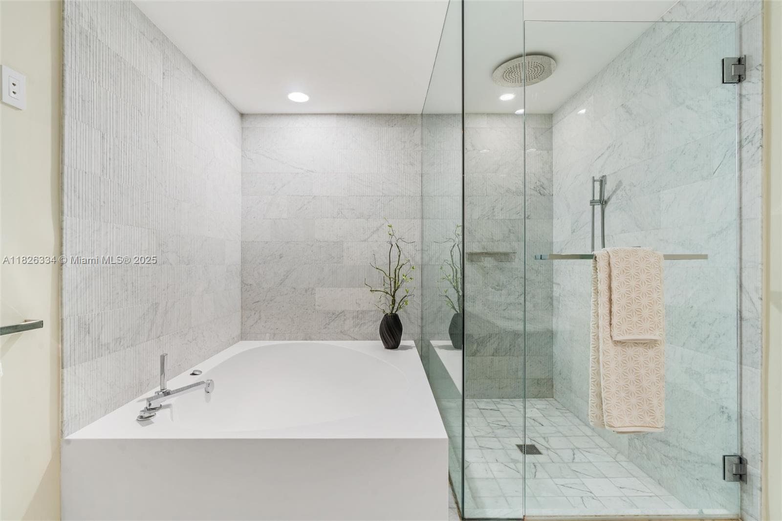 10203 Collins Ave 1603 photo 10