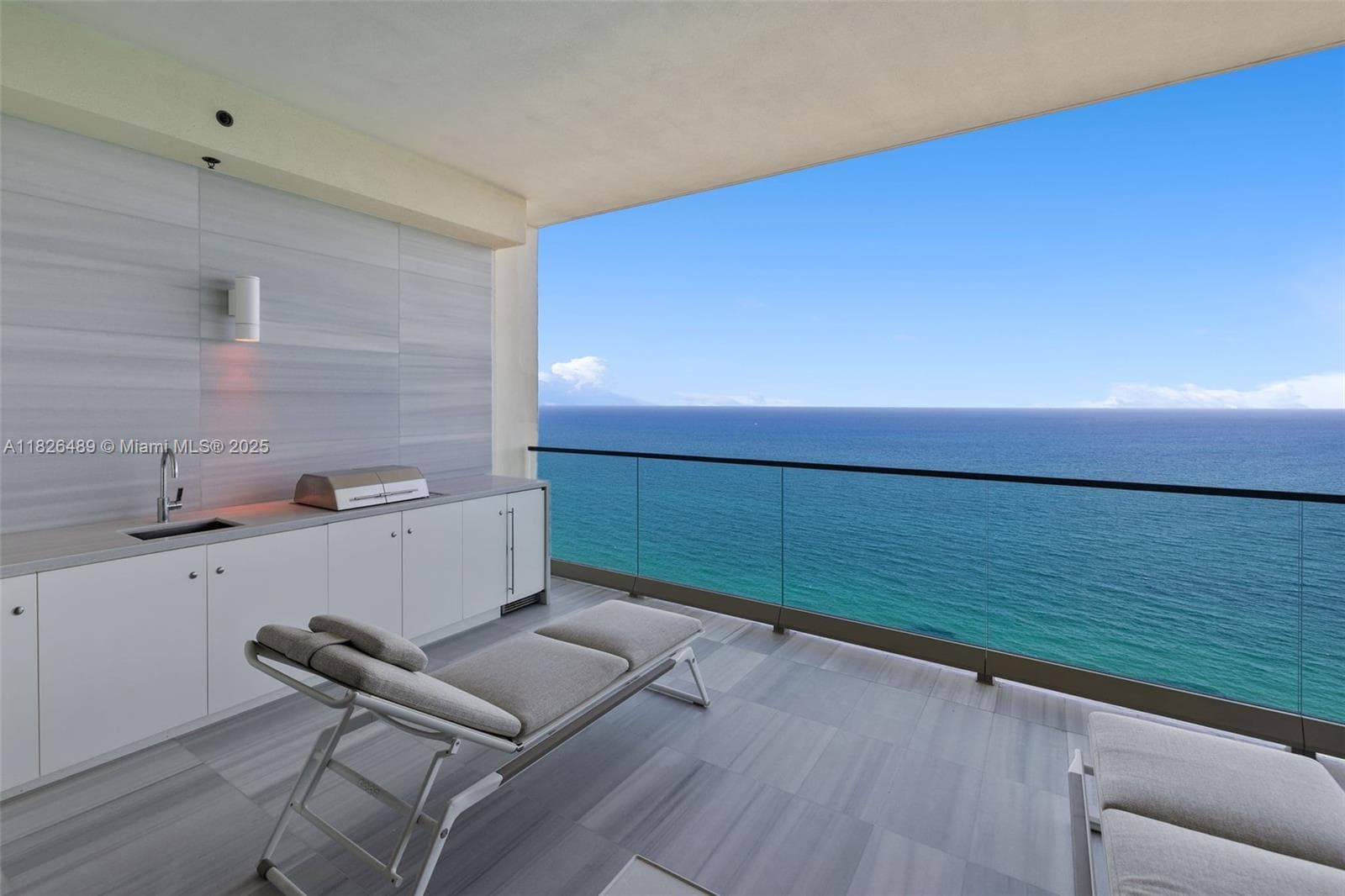 17901 Collins Ave 1