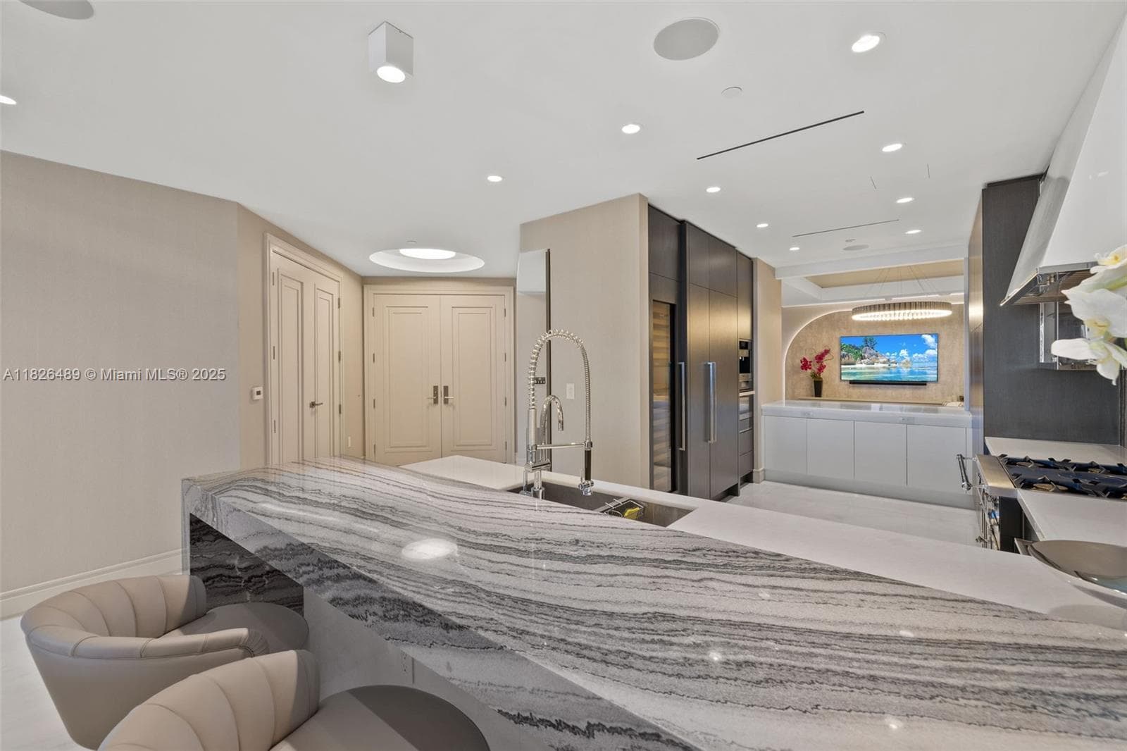 17901 Collins Ave 3003 photo 15