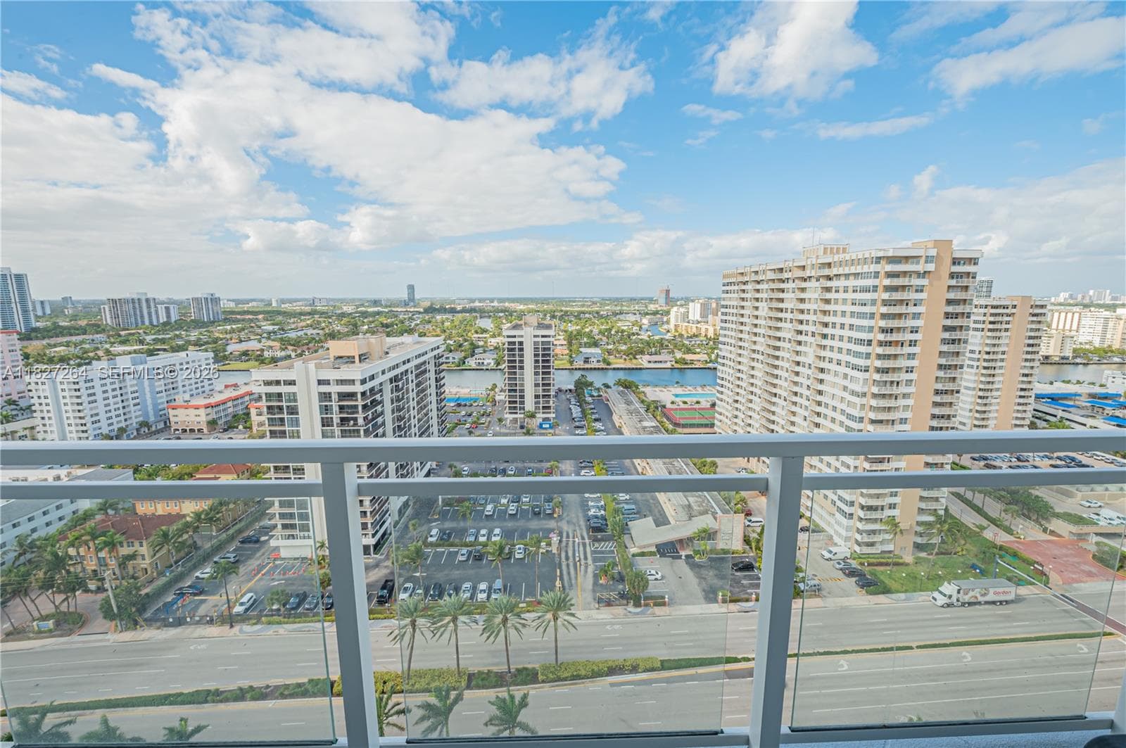 2030 Ocean Dr 2126 photo 7