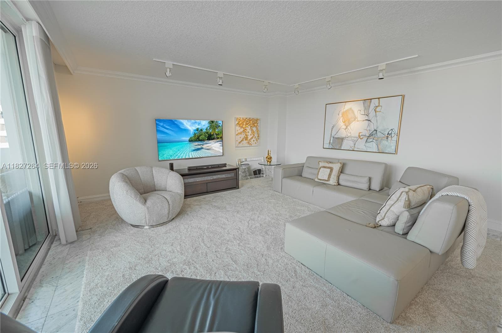 2030 Ocean Dr 2126 photo 18