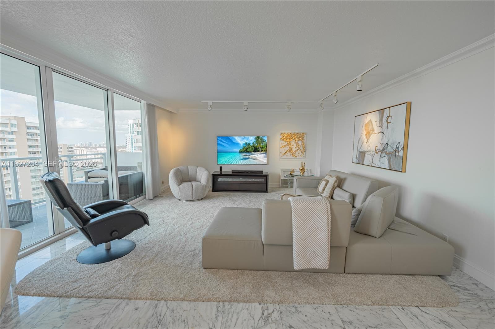 2030 Ocean Dr 2126 photo 19