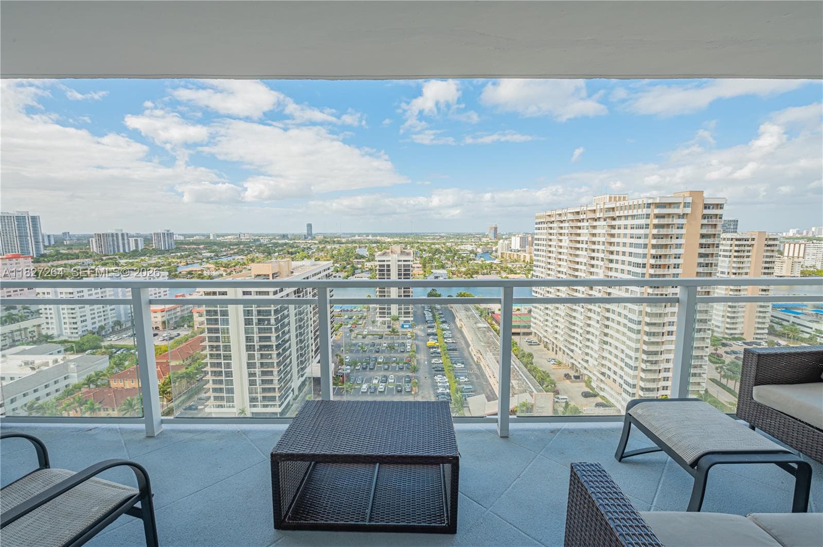 2030 Ocean Dr 4