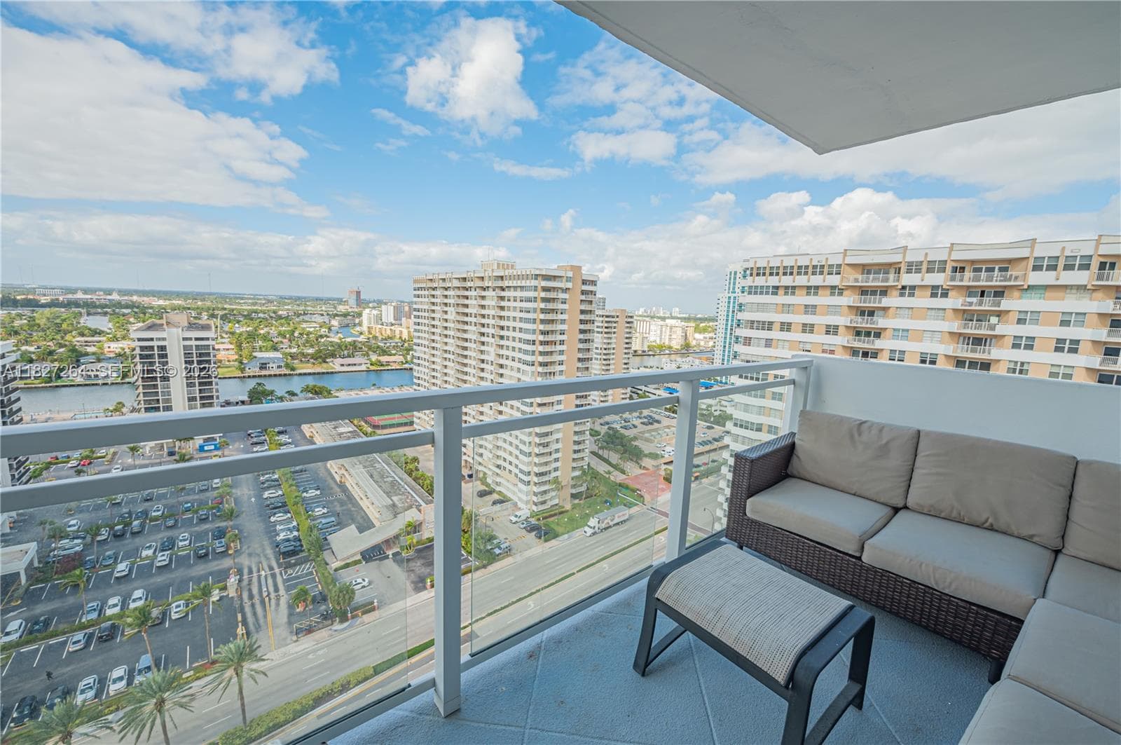 2030 Ocean Dr 2126 photo 8