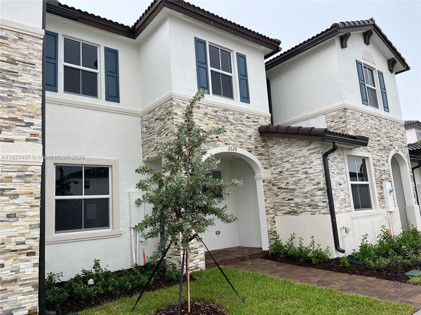 2329 NW 122nd Ter . photo 4