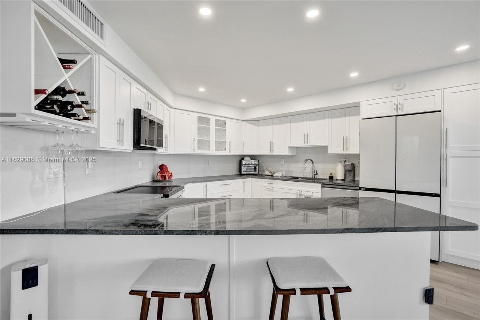 1340 Ocean Blvd 403 photo 7