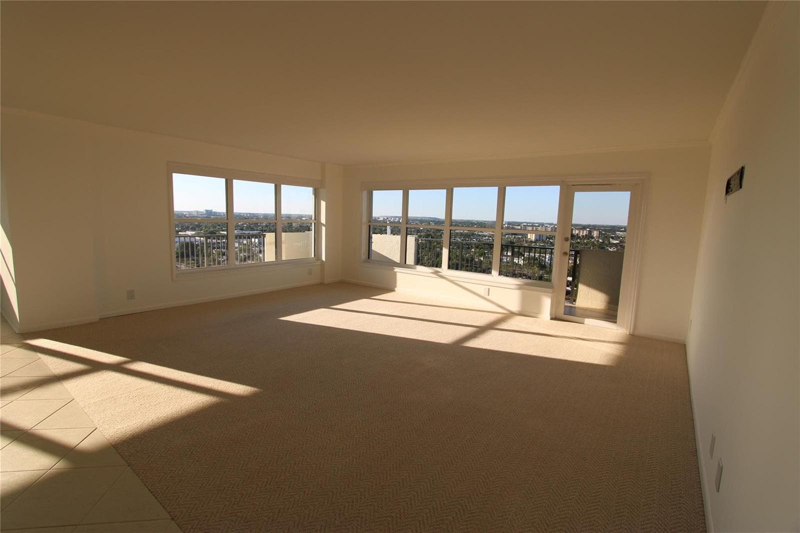 3200 Port Royale Drive #2007 3