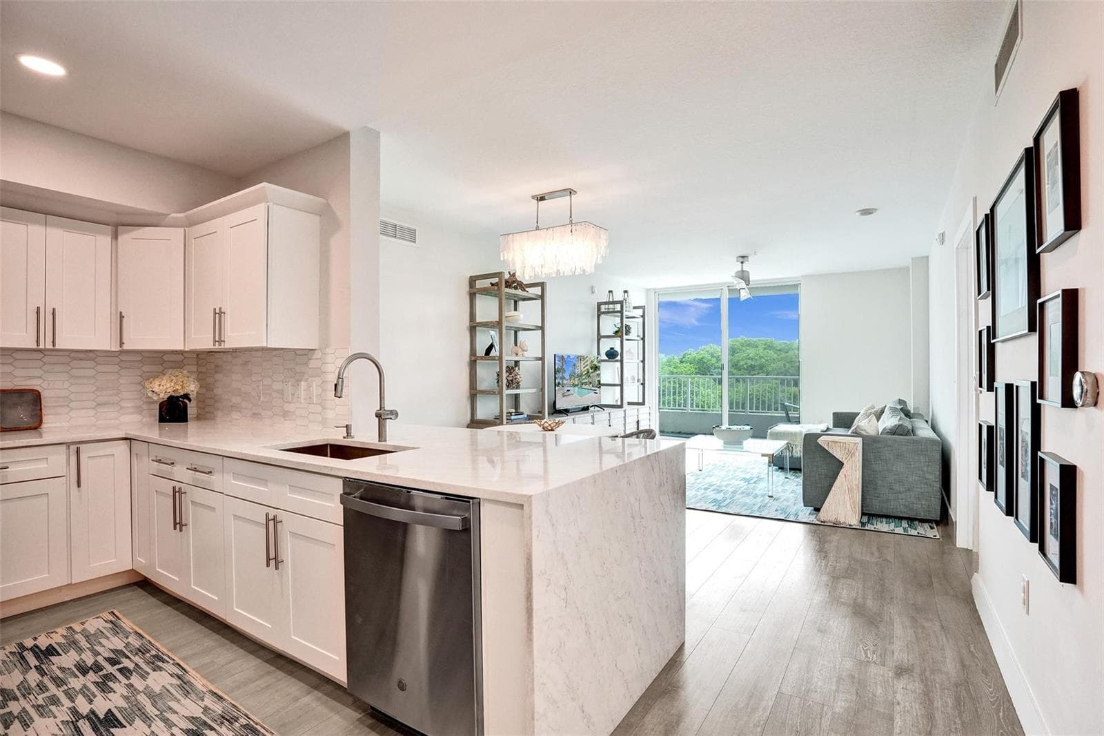 700 E Boynton Beach Boulevard #406 3