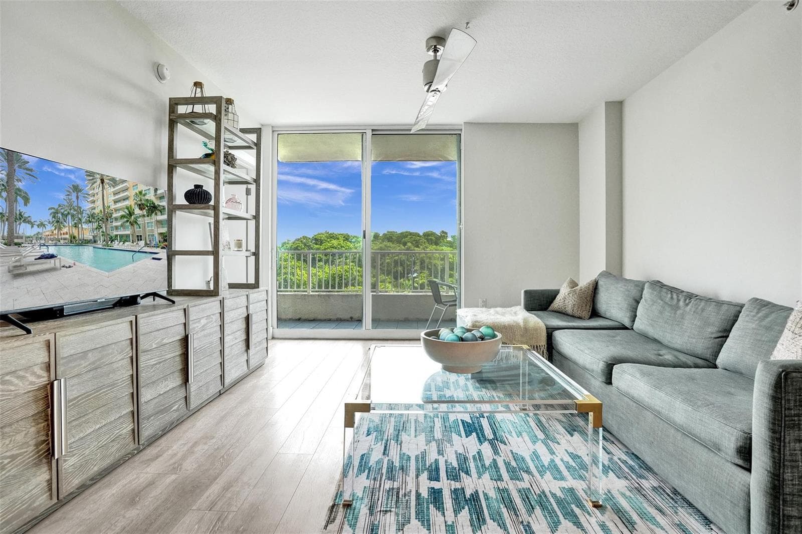 700 E Boynton Beach Boulevard #406 5