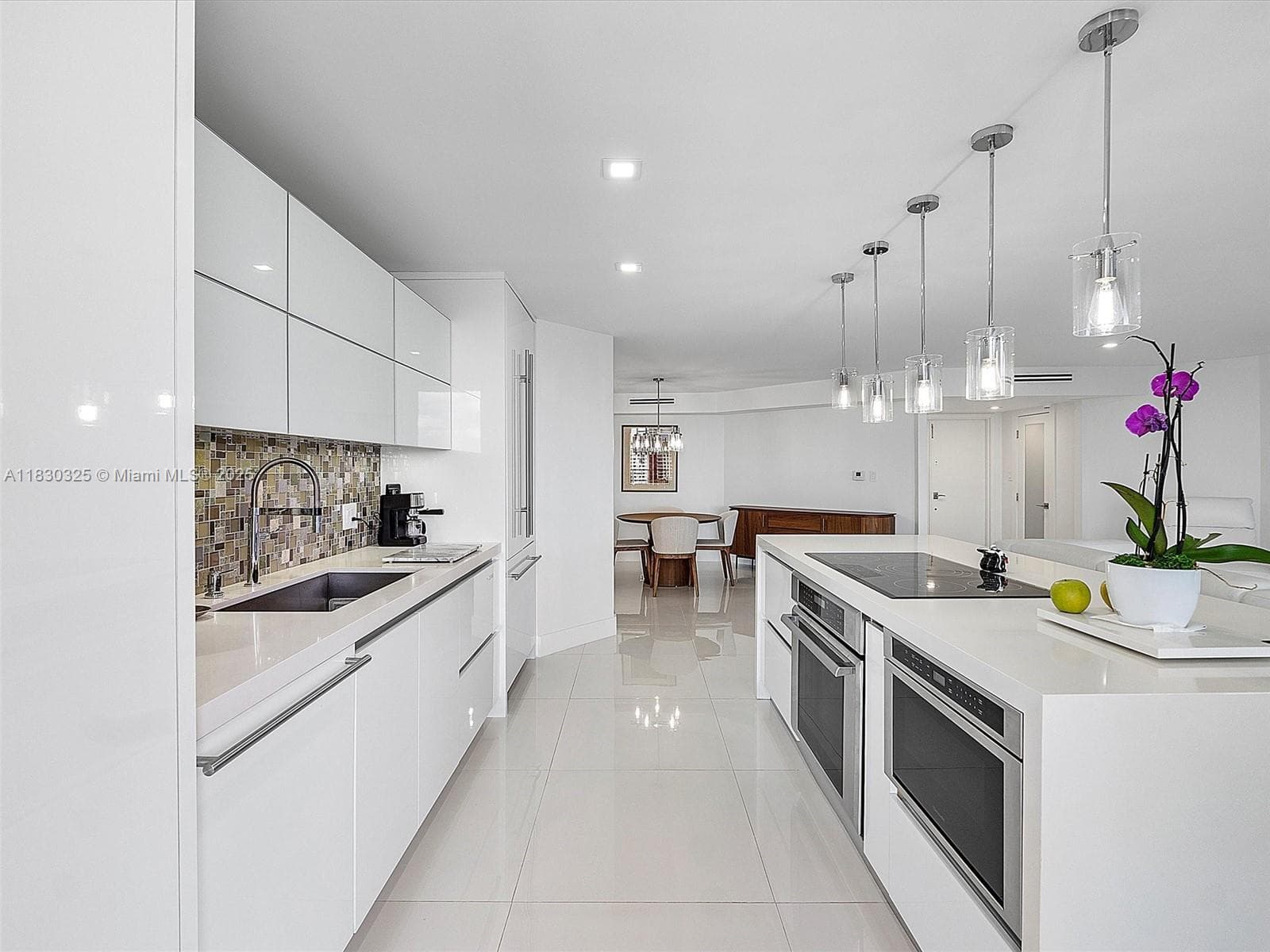 550 Ocean Blvd 1509 photo 16