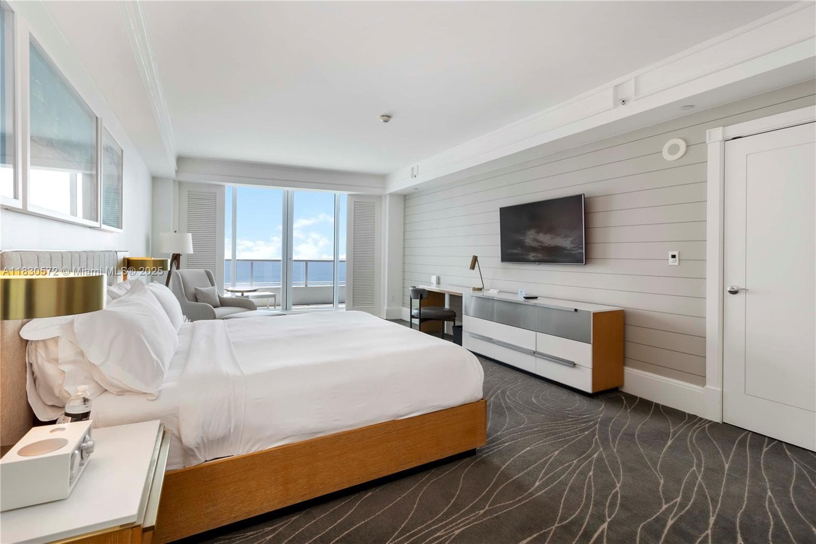 1 Fort Lauderdale Beach Blvd 1606 photo 15
