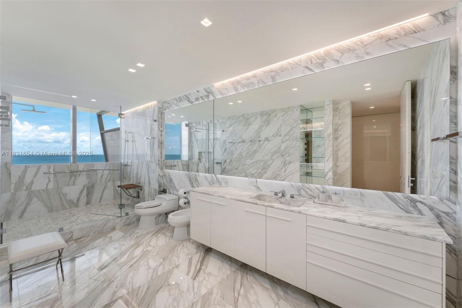 9349 Collins Ave 1101 photo 20