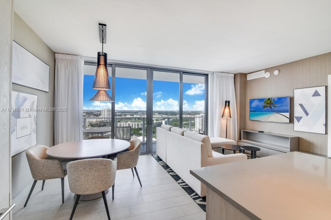 4010 Ocean Dr 1