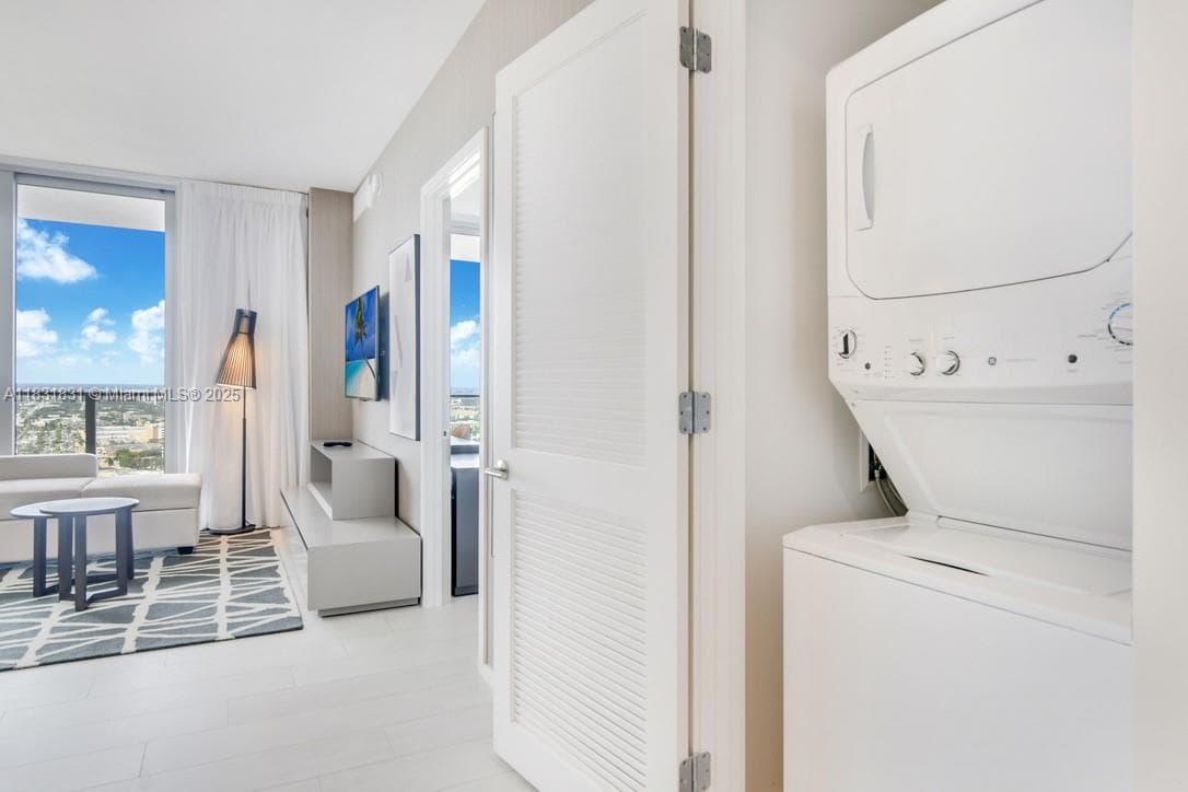 4010 Ocean Dr R1406 photo 14