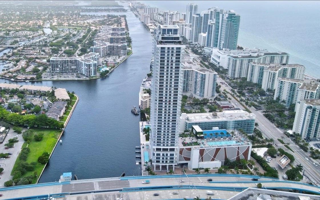 4010 Ocean Dr R1406 photo 21