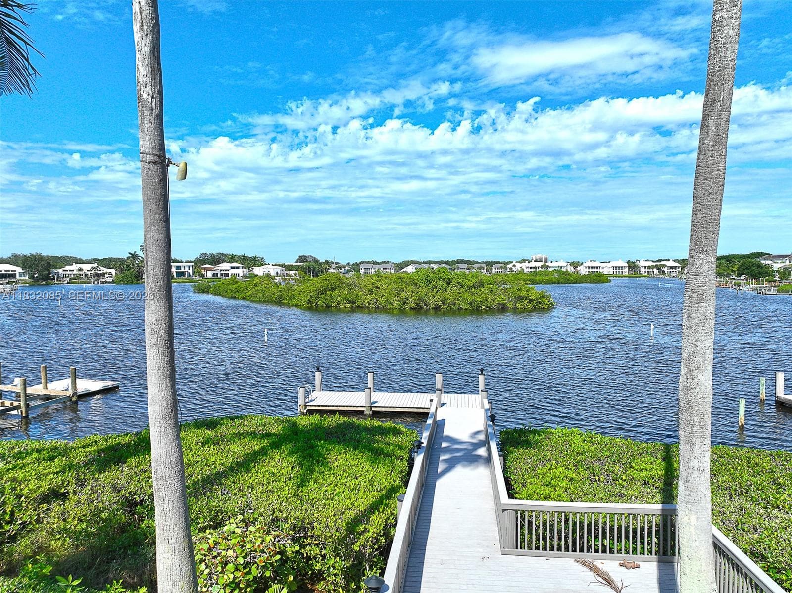 113 Regatta Dr 2