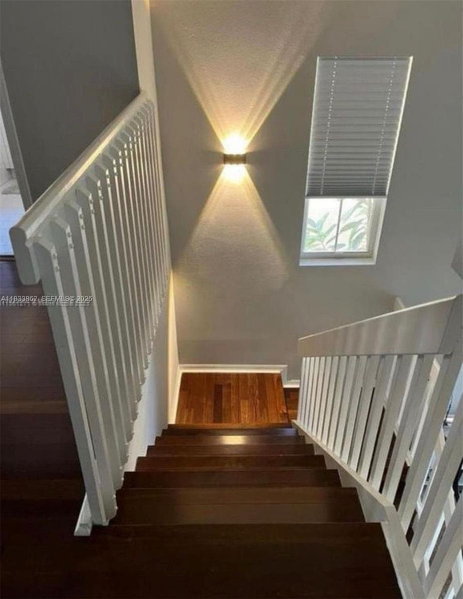 1125 Butternut Ln photo 10