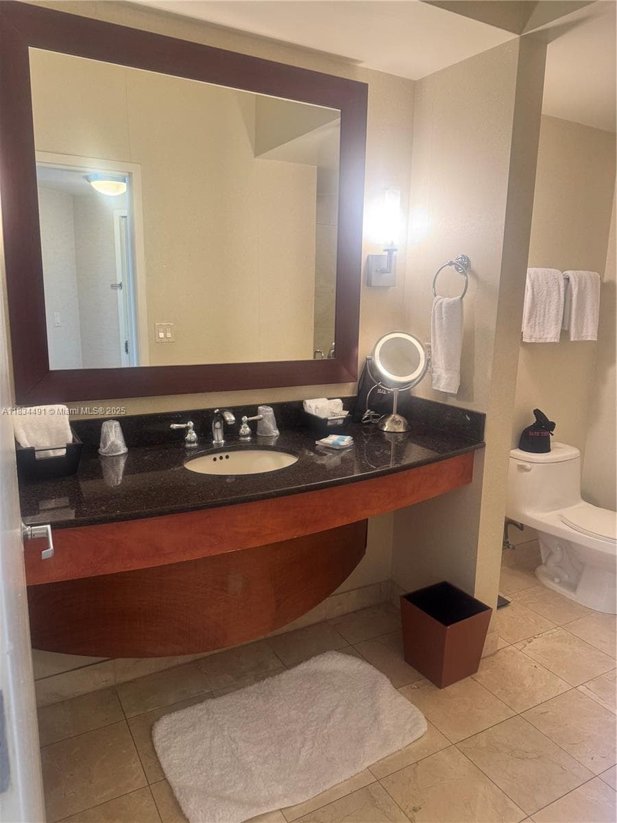 18001 Collins Ave 1810 photo 13