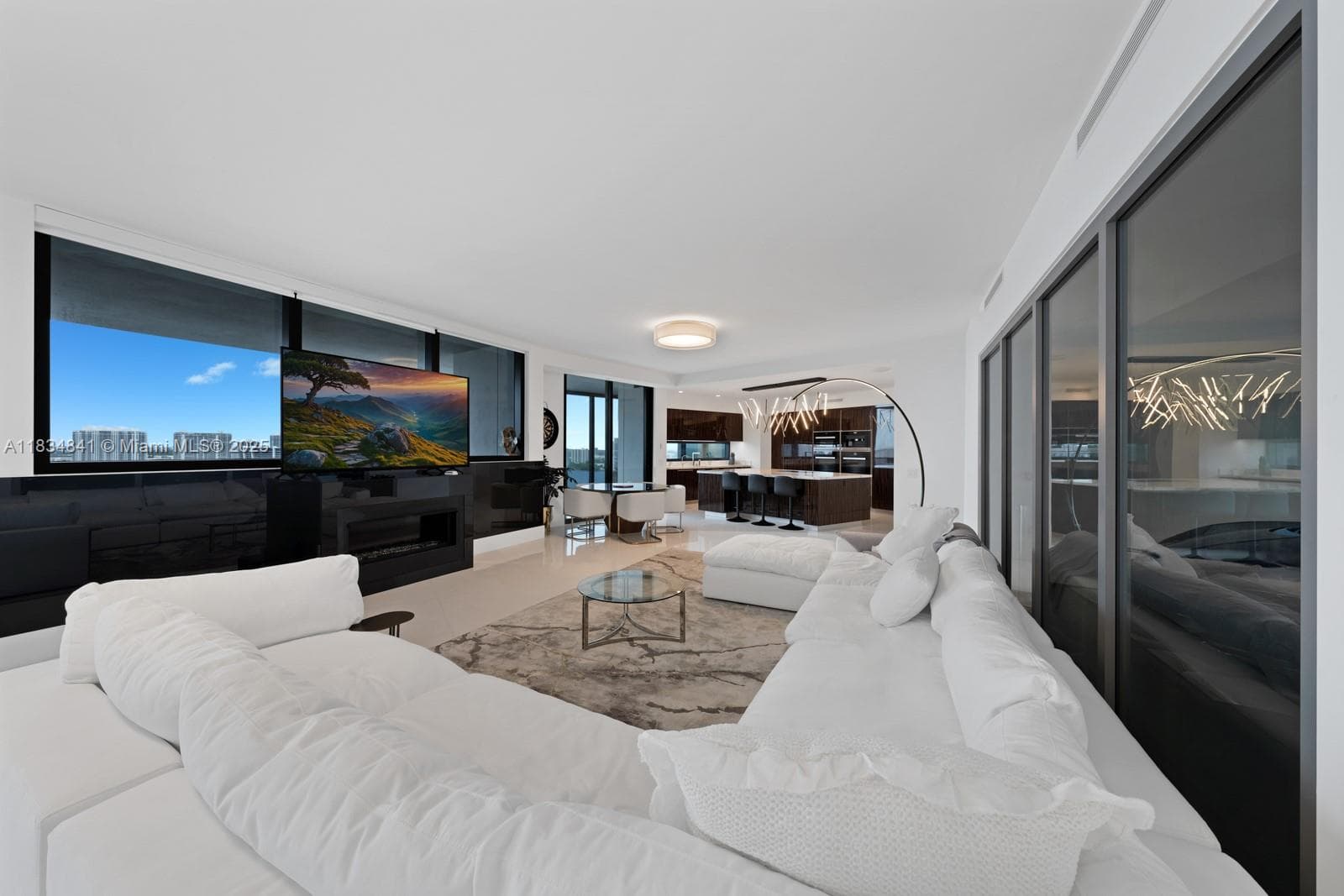 18555 Collins Ave 2