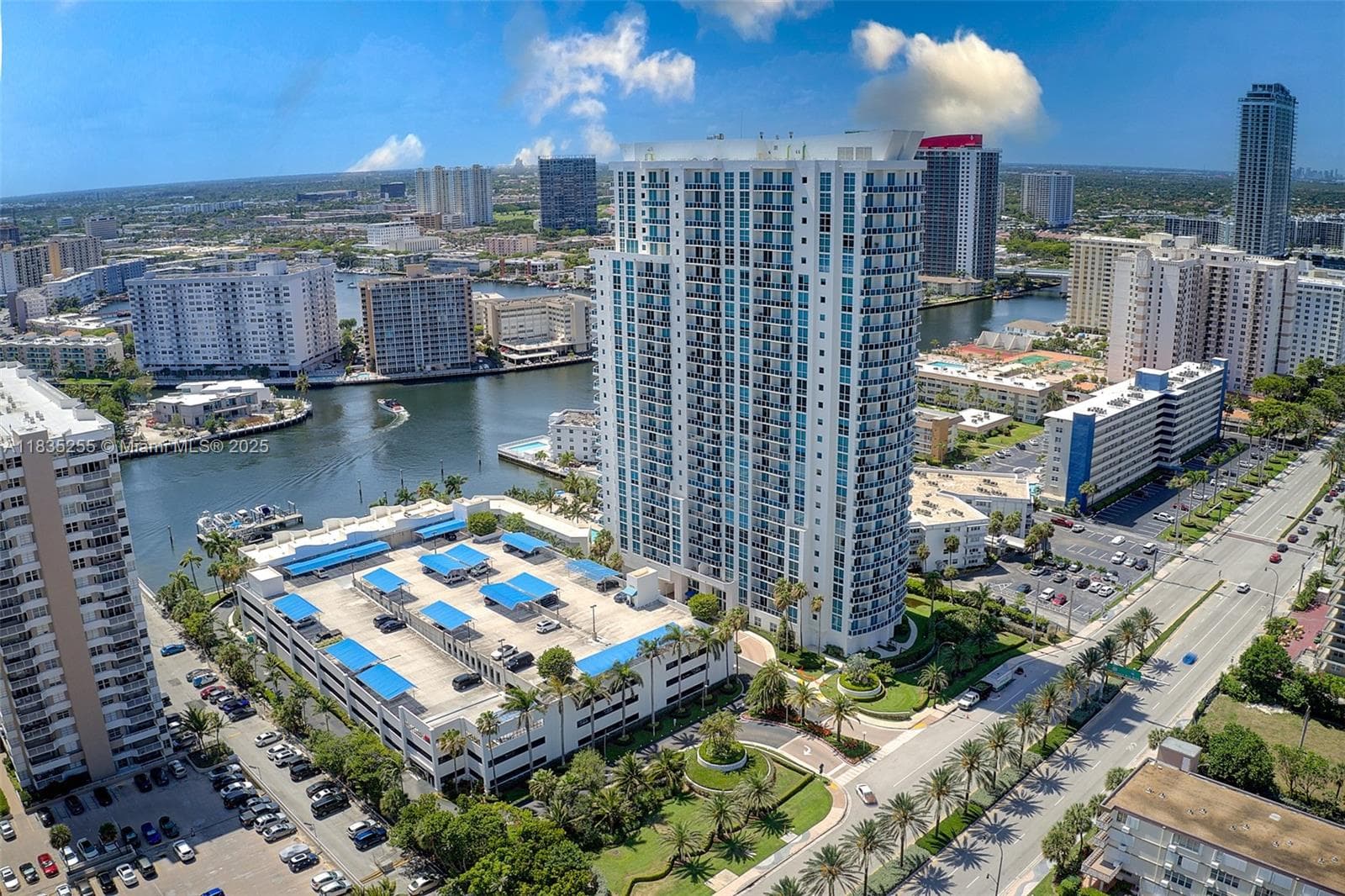 1945 Ocean Dr 5