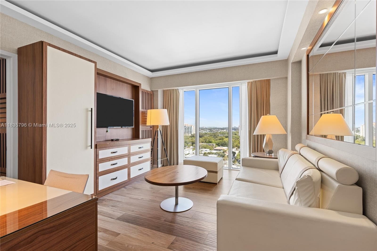 551 Fort Lauderdale Beach Blvd 1