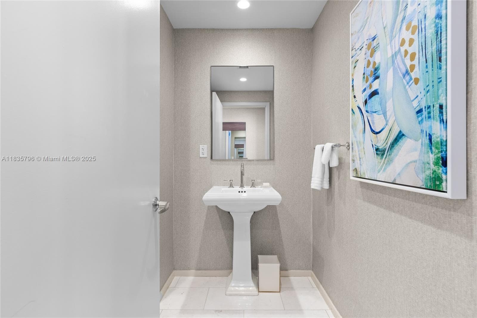551 Fort Lauderdale Beach Blvd H1401 photo 25