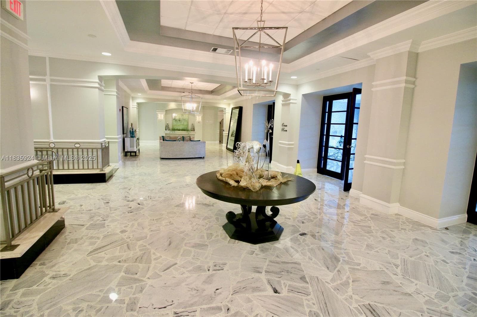 2501 S Ocean Dr 427 photo 9