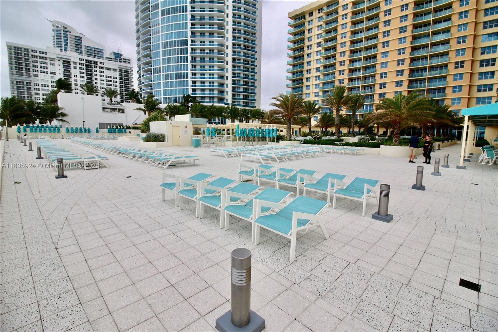 2501 S Ocean Dr 427 photo 18