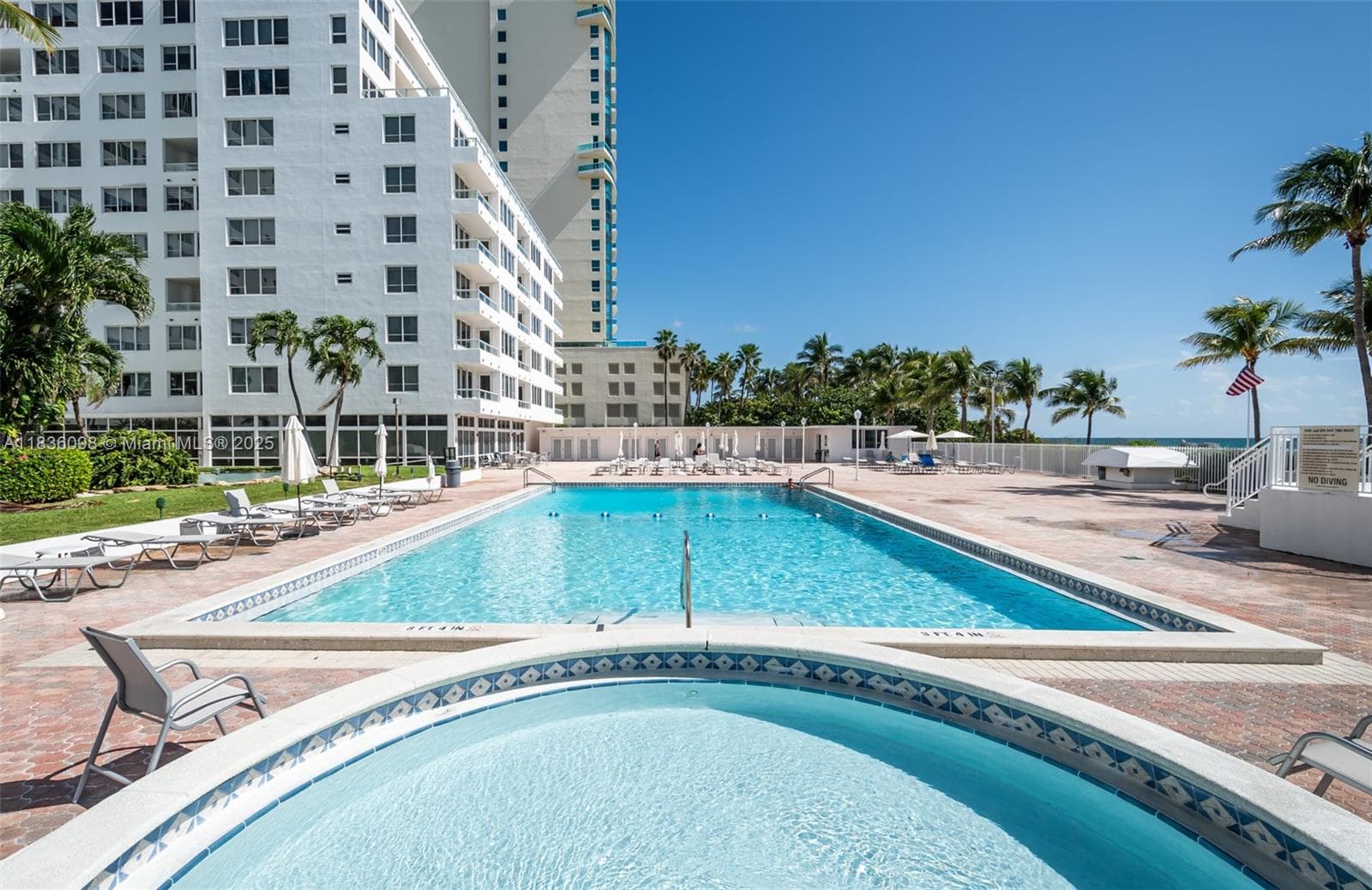 5005 Collins Ave 815 photo 18