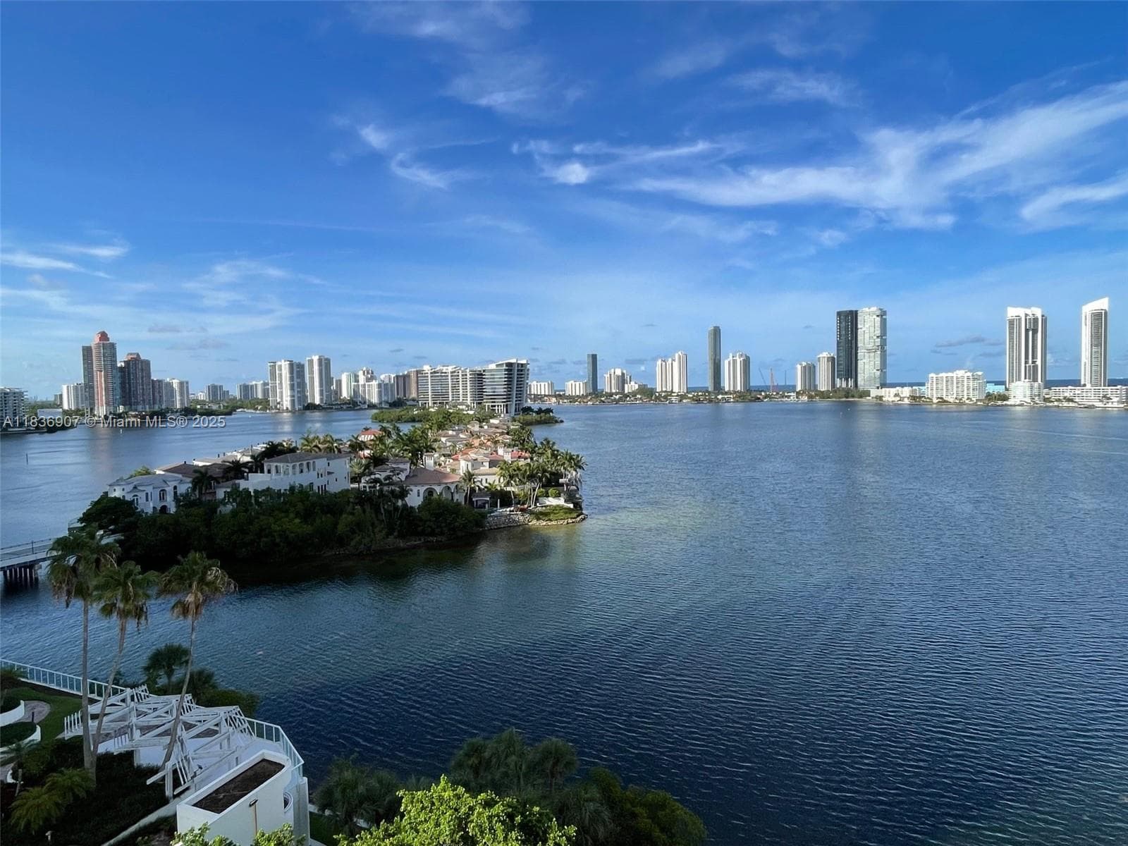 3000 Island Blvd 1103 photo 1