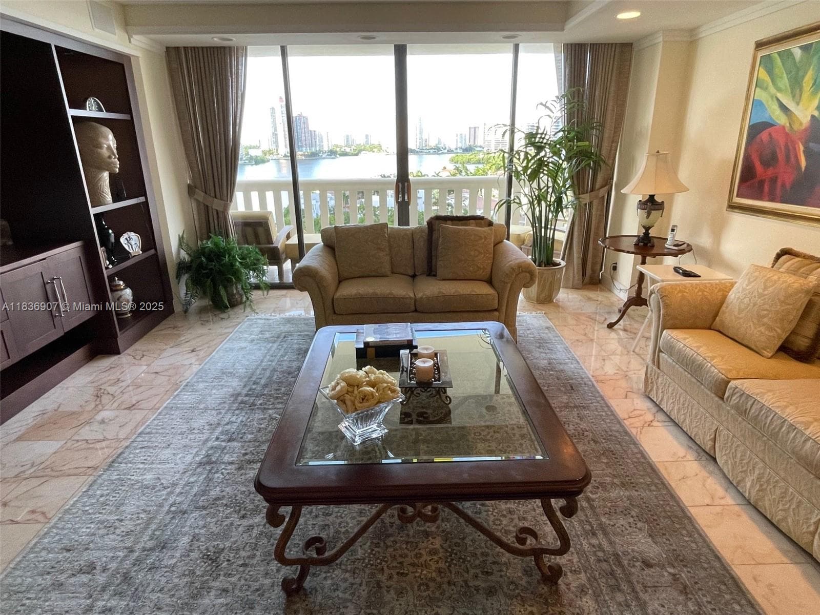 3000 Island Blvd 1103 photo 5