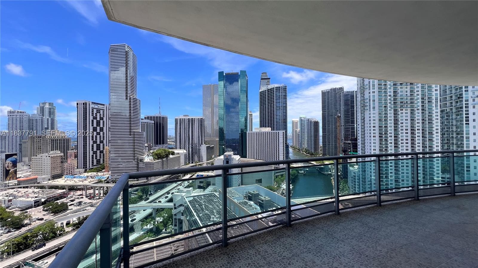 350 S Miami Ave 2401 photo 8