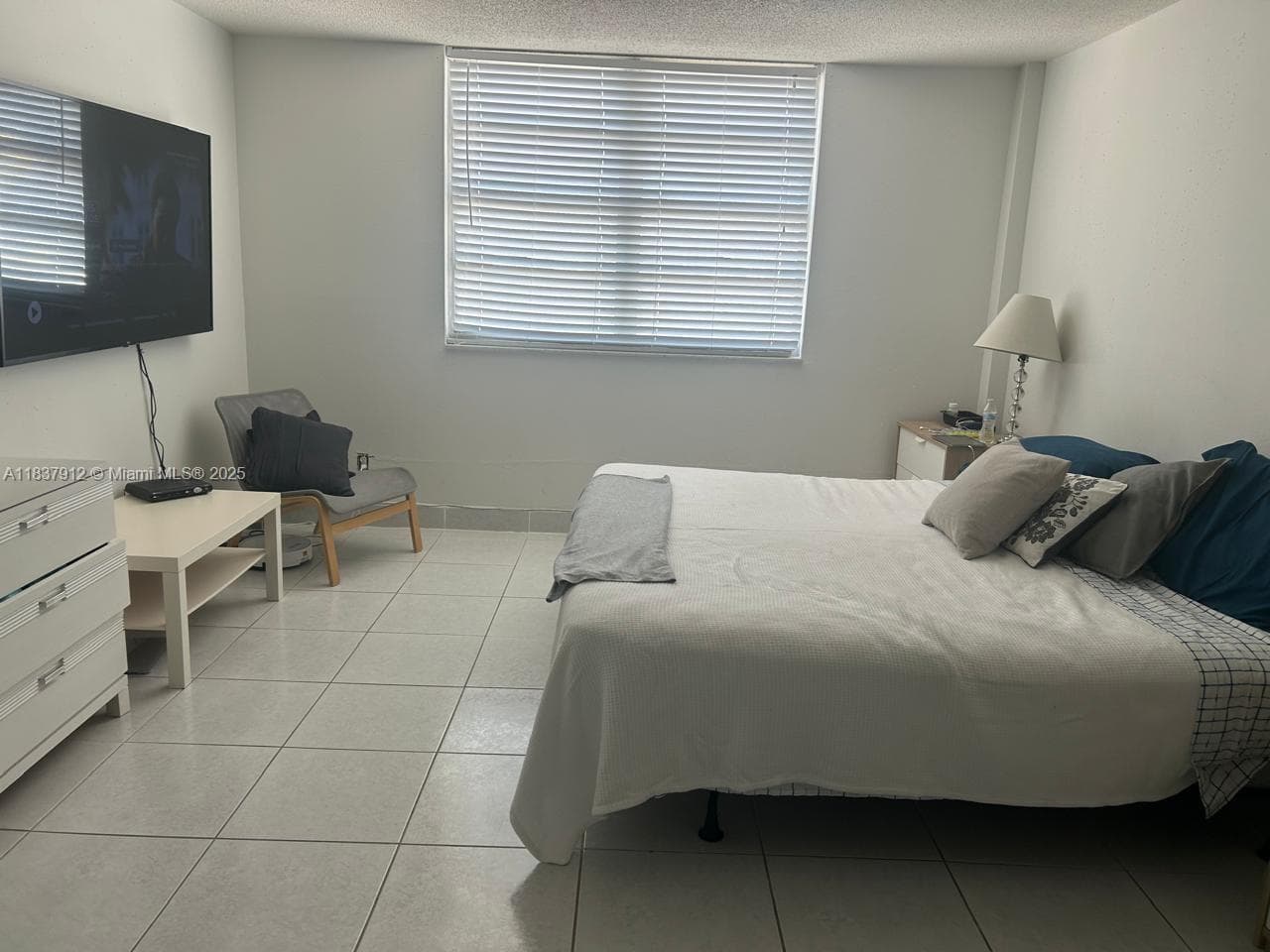 1849 S Ocean Dr 1407 photo 20