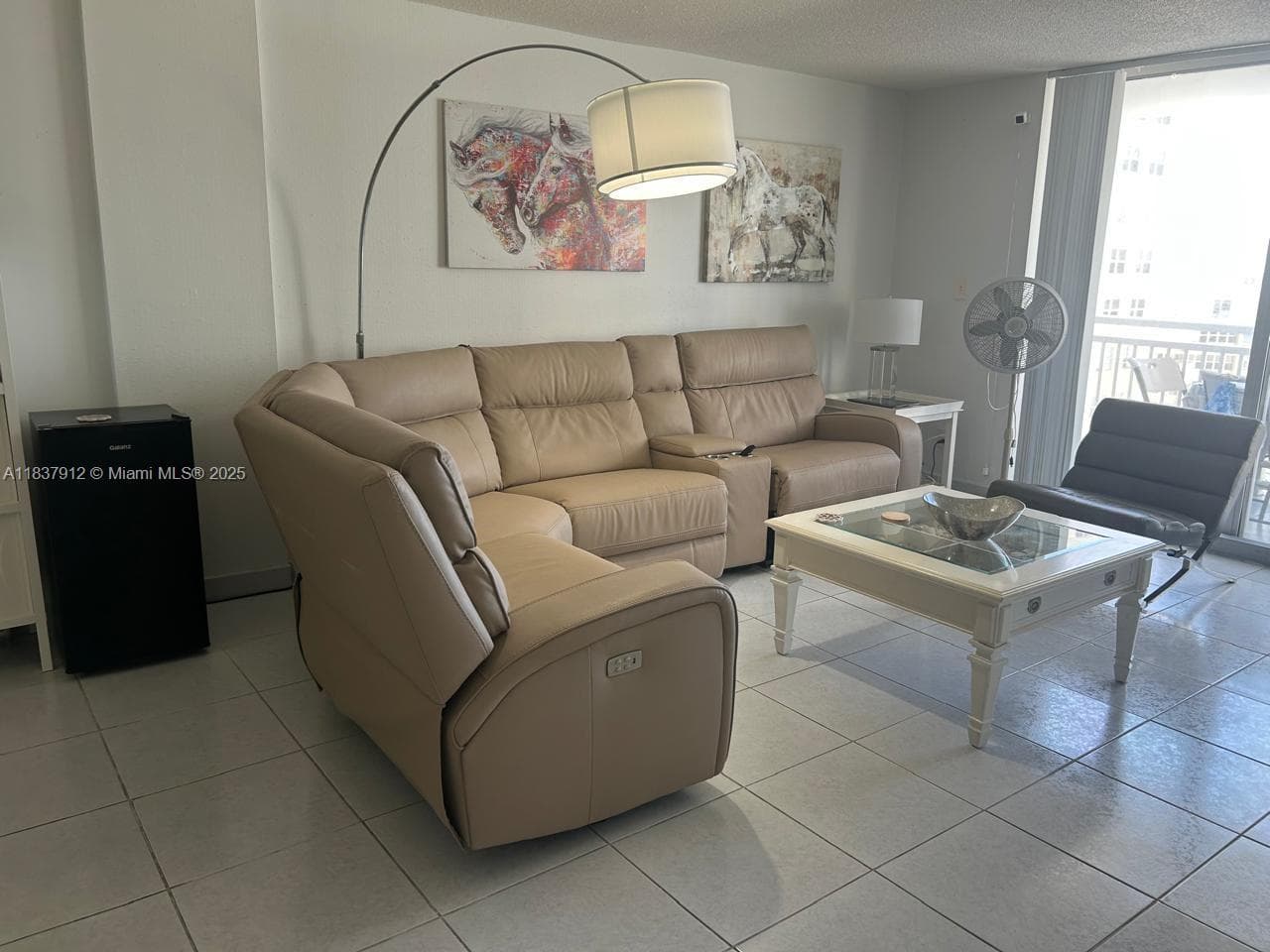 1849 S Ocean Dr 1407 photo 18