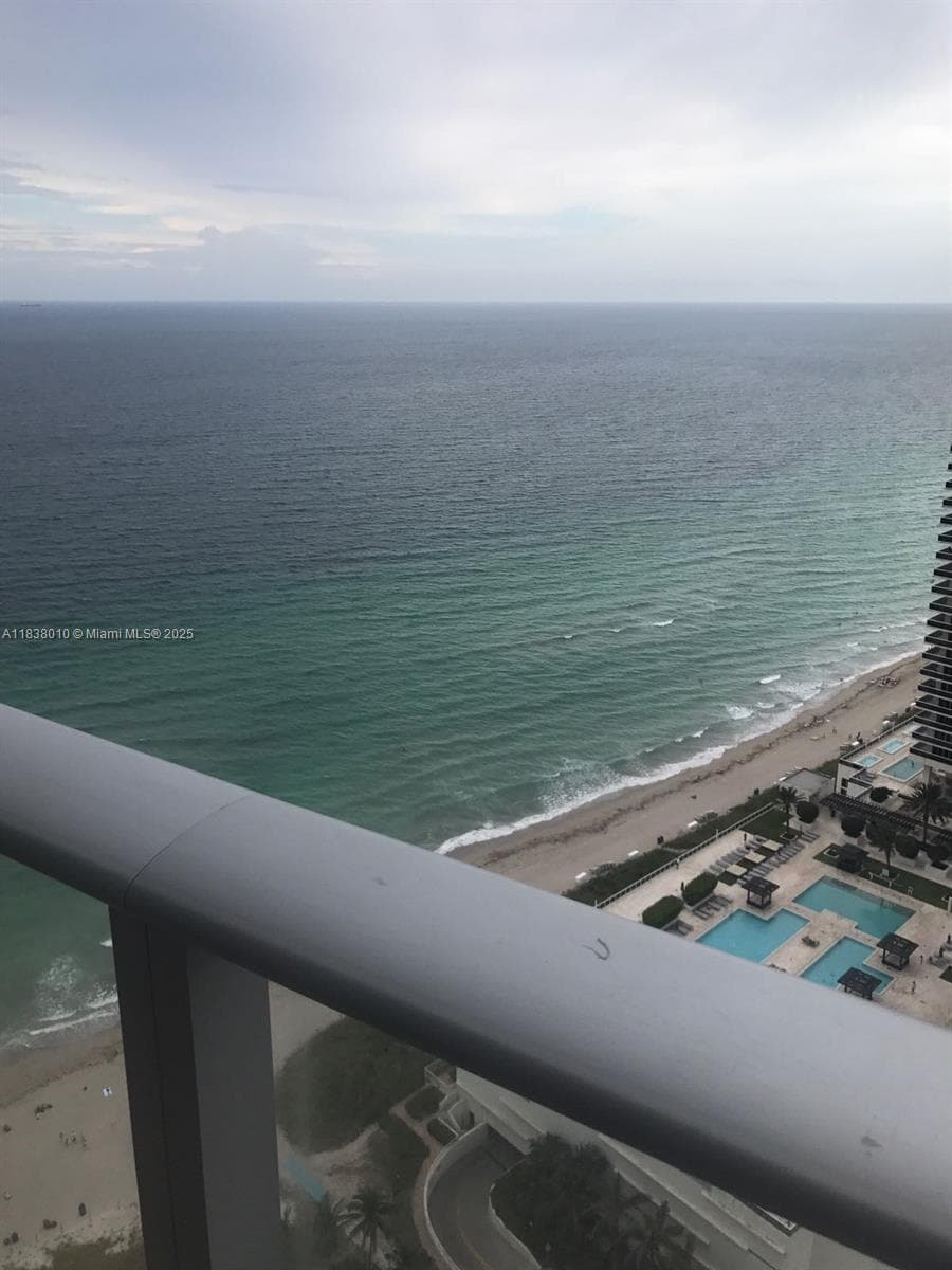 4111 Ocean Dr 3105 photo 6