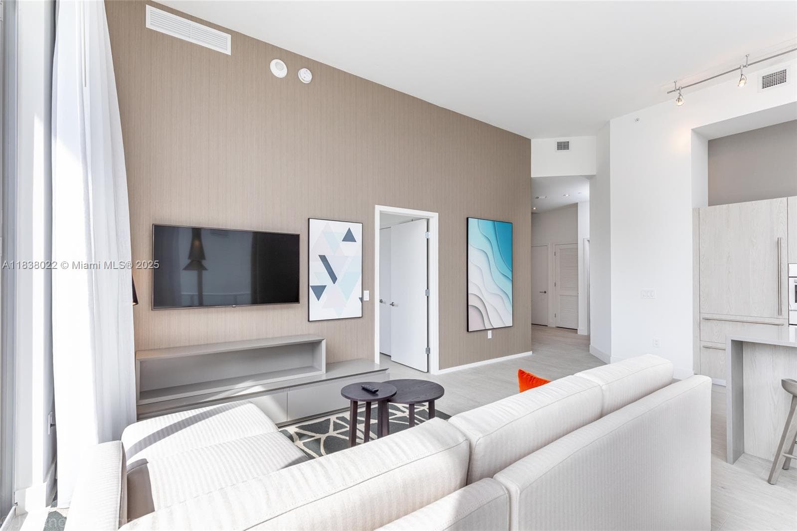 4010 Ocean Dr 4