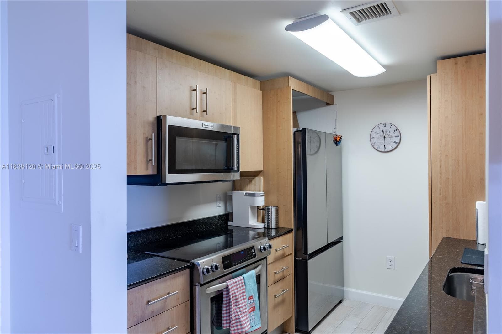10275 Collins Ave 634 photo 10