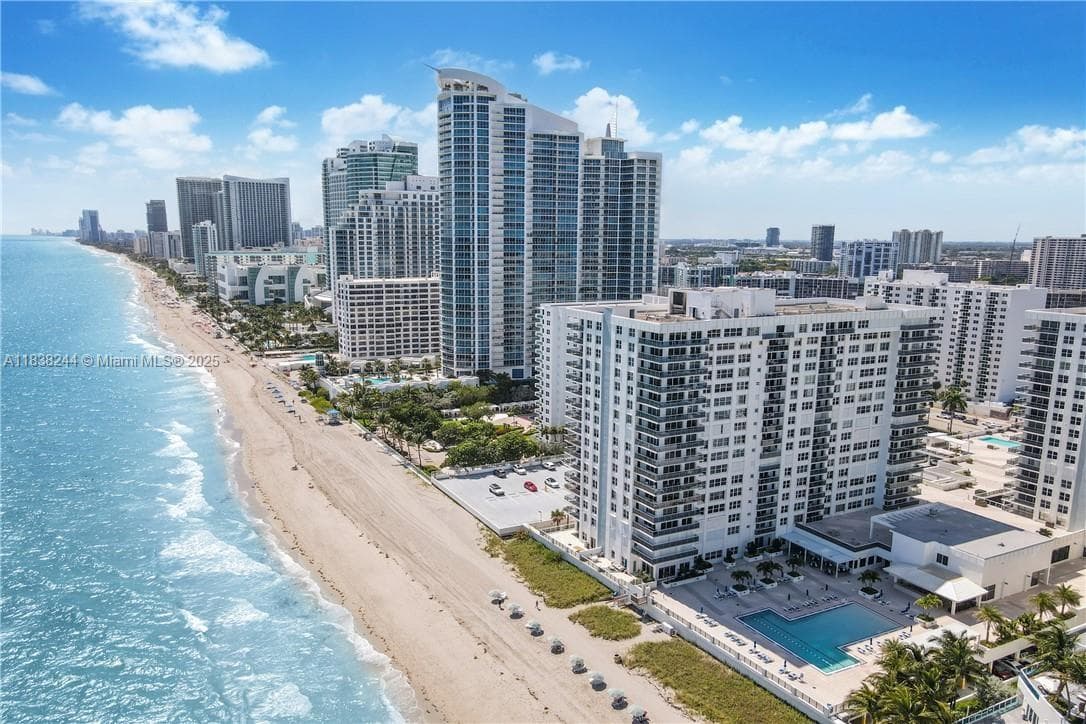 2751 Ocean Dr 3
