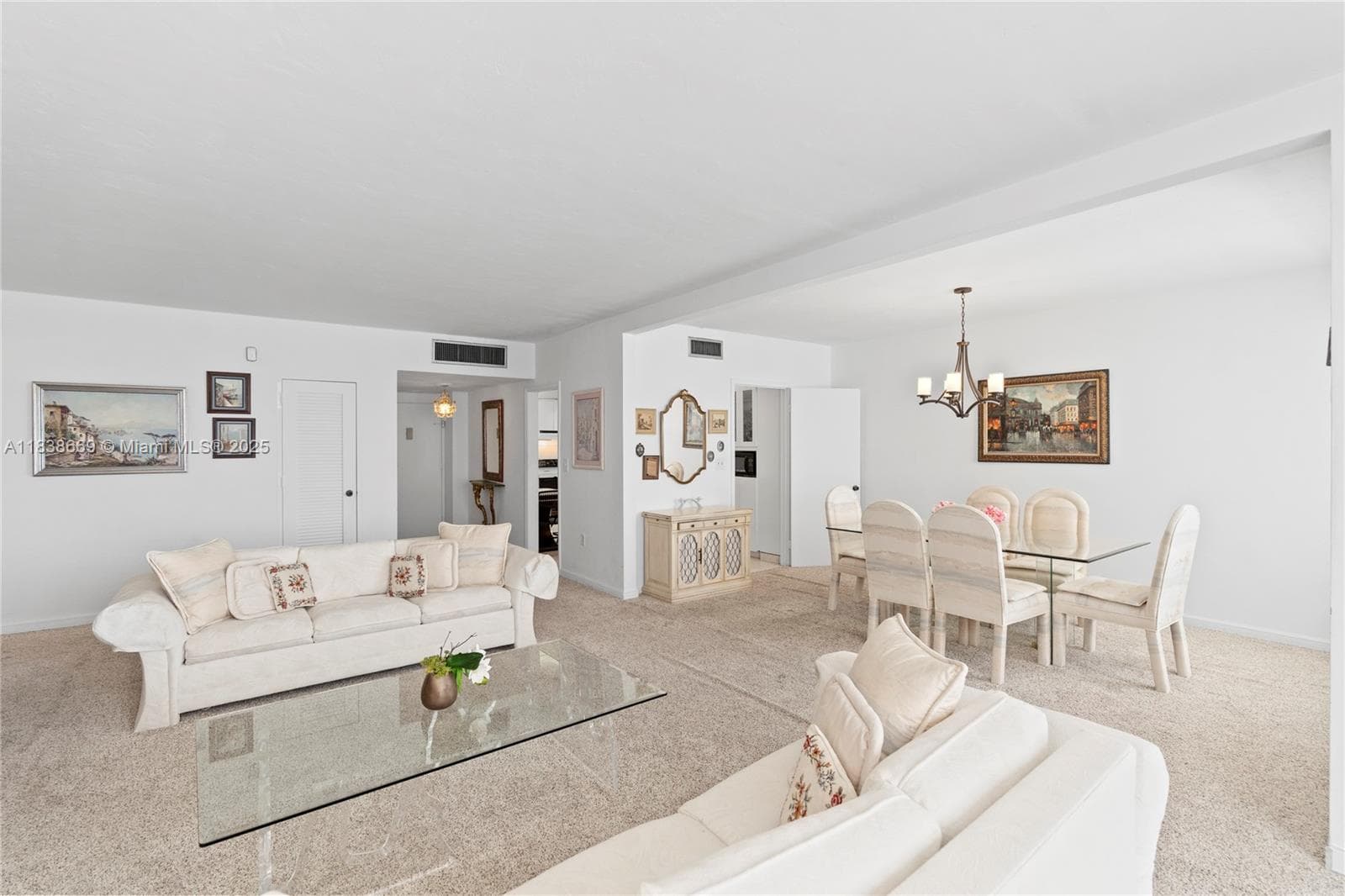 5001 Collins Ave 4G photo 10