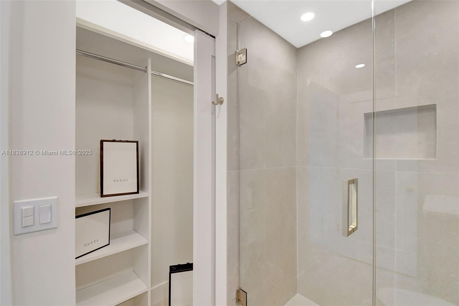 3370 Hidden Bay Dr 812 photo 19