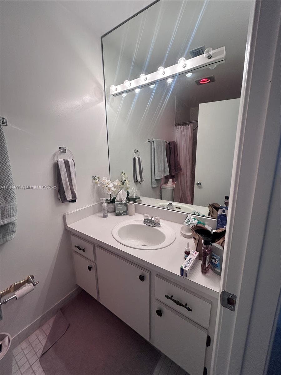 324 Poinciana Dr 906 photo 22