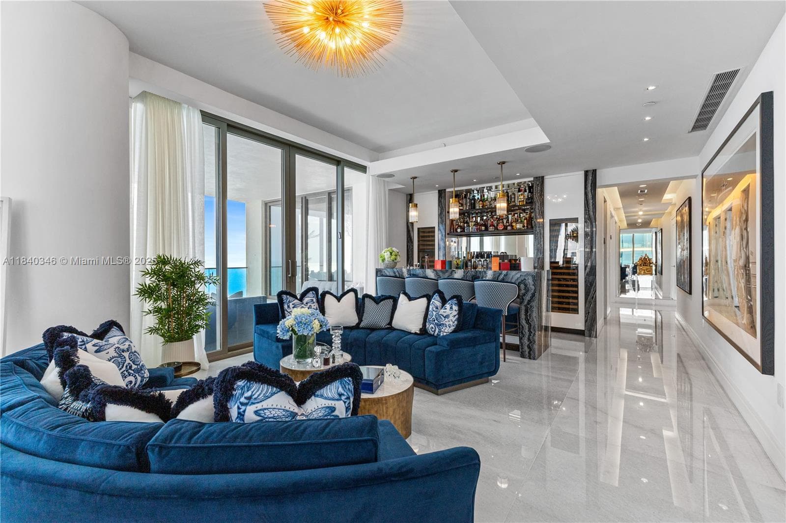 17901 Collins Ave 4