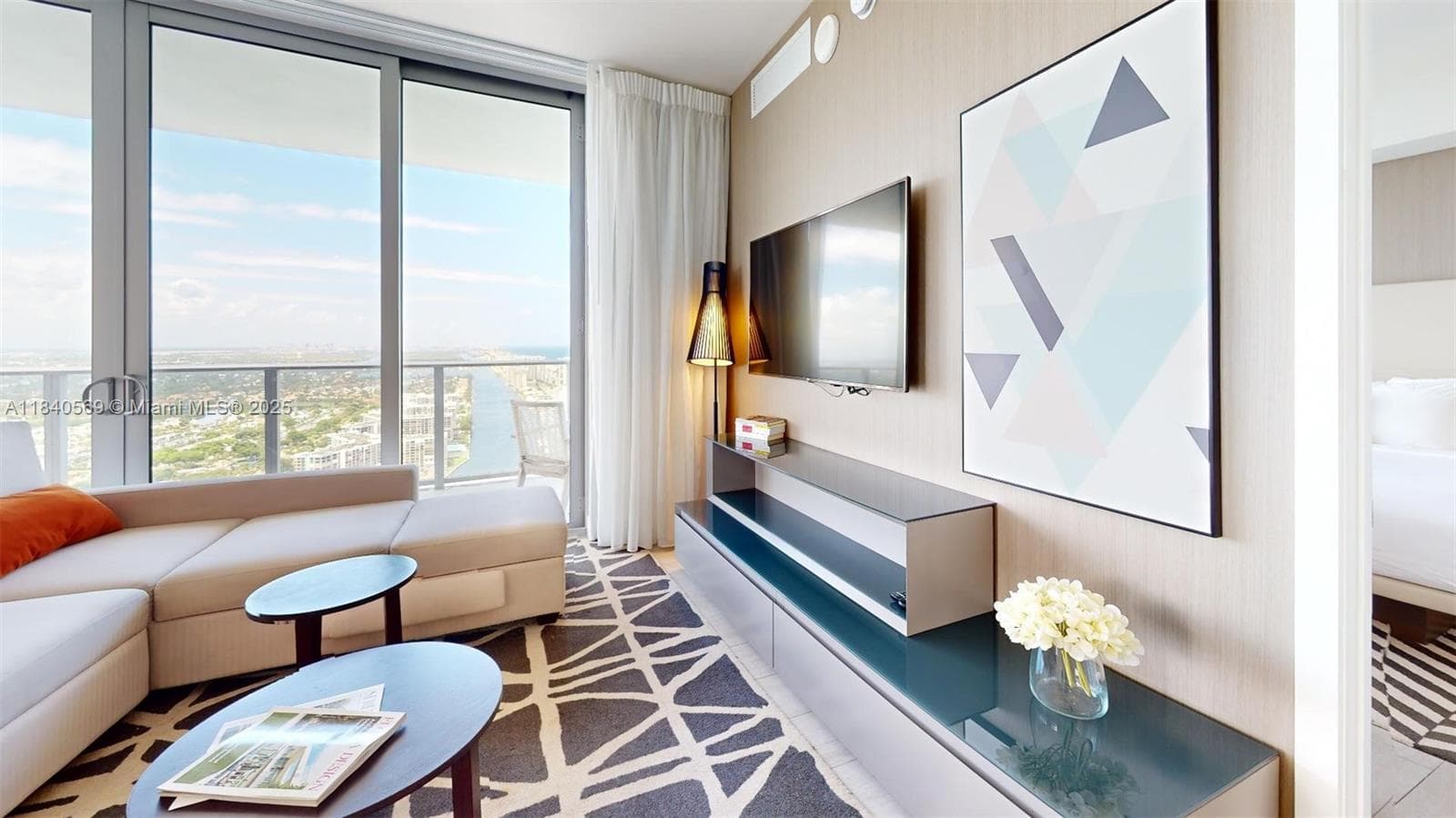 4010 Ocean Dr 5