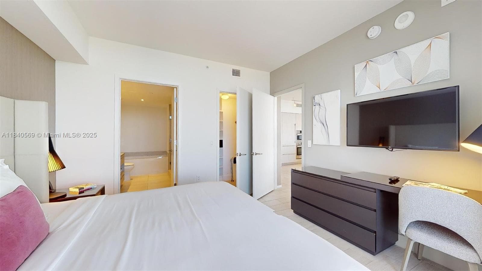 4010 Ocean Dr T3802 photo 14