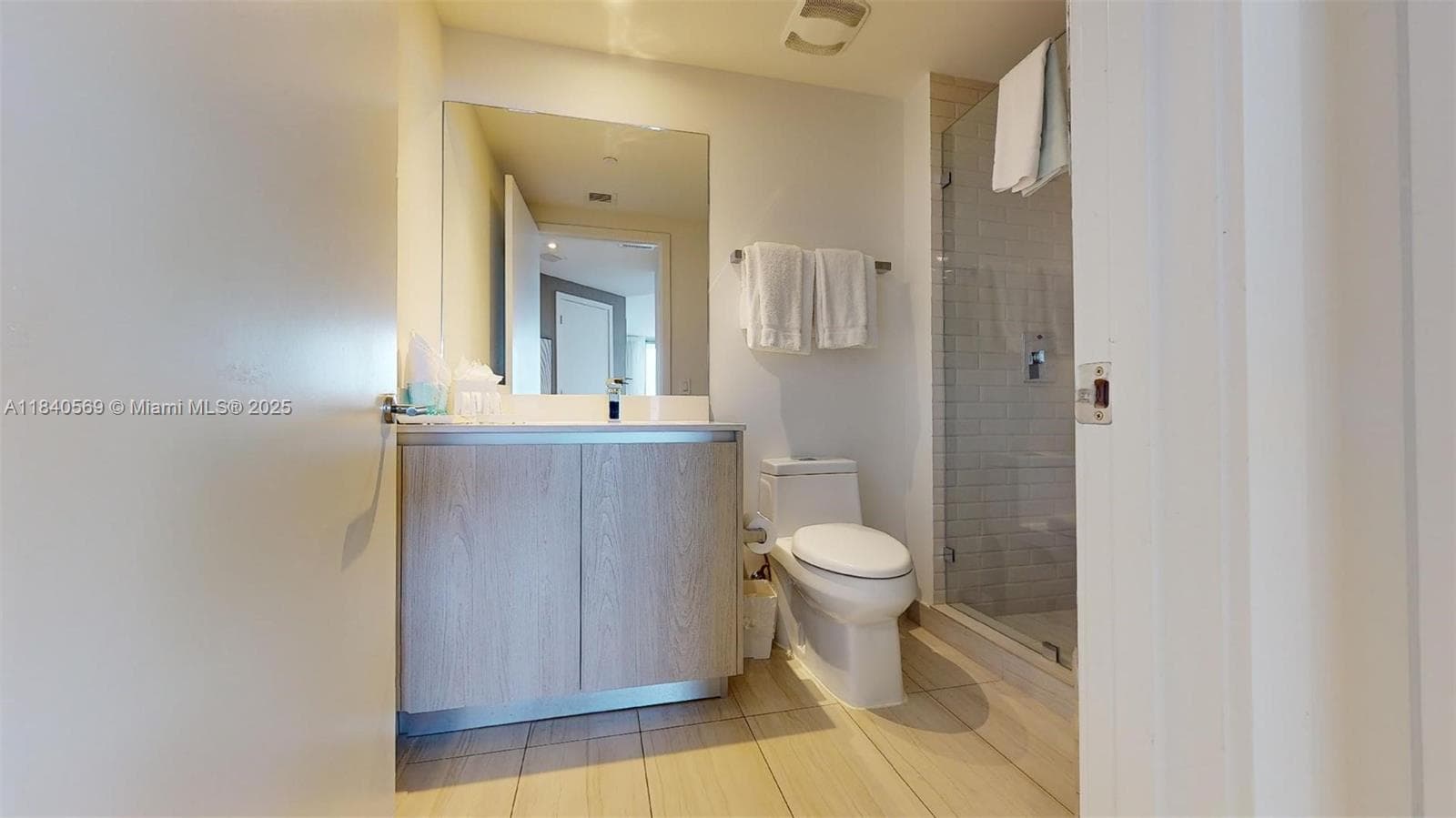 4010 Ocean Dr T3802 photo 19